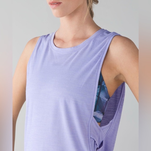 Lululemon Var-City Muscle Tank in Heathered Lilac Made With Seriously Light Luon - Picture 3 of 9